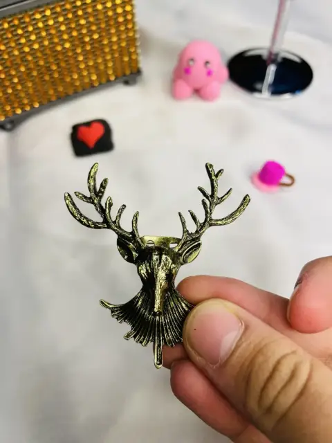 Dear Broche